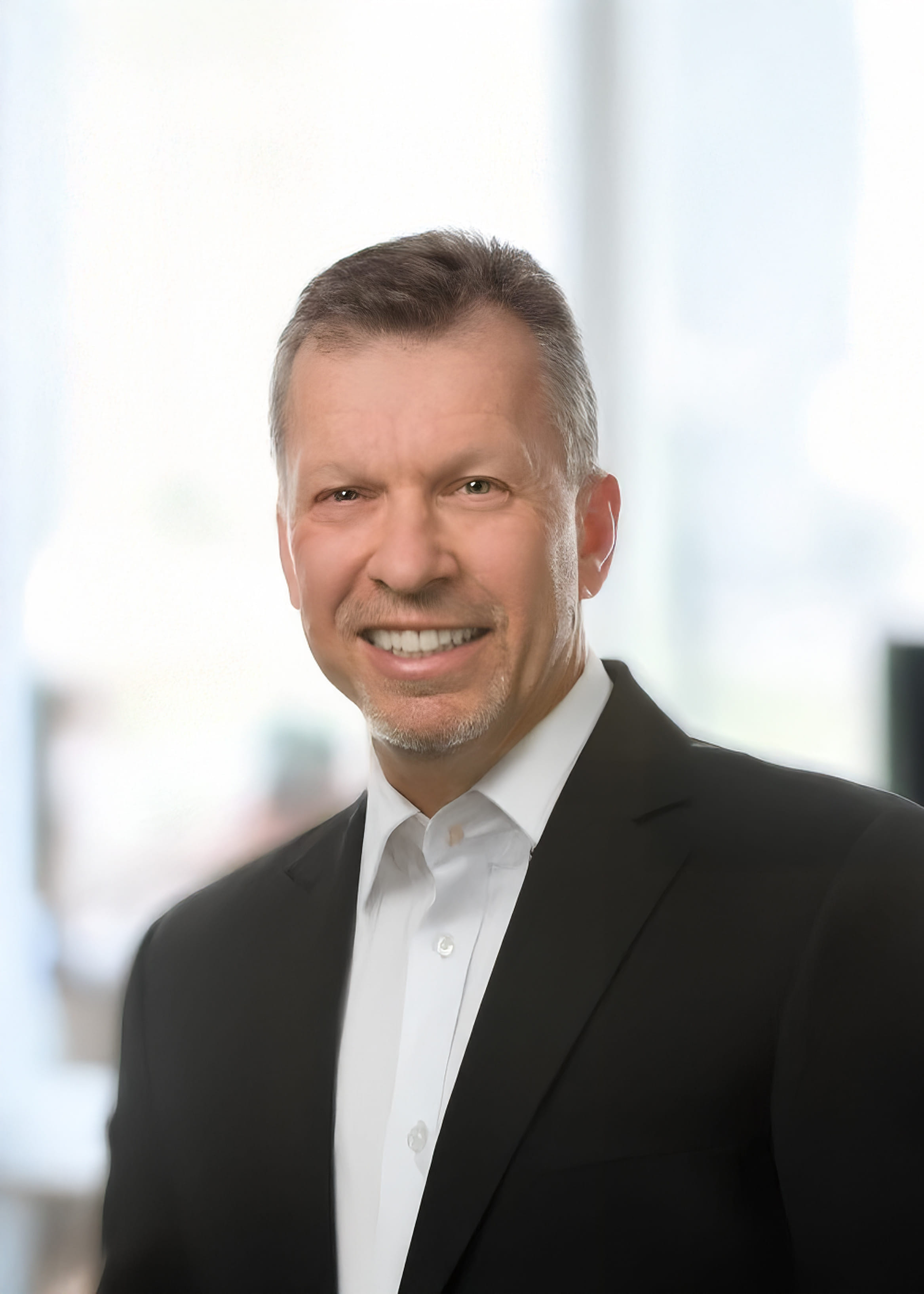 Dr.  Brian Solow